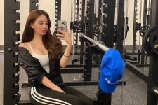 贵州我是一名瑜伽锻练外加兼职模特(我是一名瑜伽锻练外加兼职模特小说)