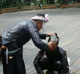 贵州欲带老伴游遍中国(带着老伴去旅游)
