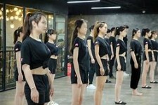 贵州兼职模特进修班(学生怎么兼职模特)