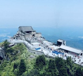 贵州湖南旅游攻略(武汉到湖南旅游攻略)