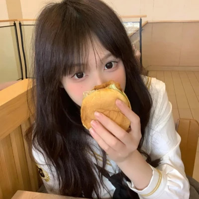 贵州伴游女生李心怡的资料