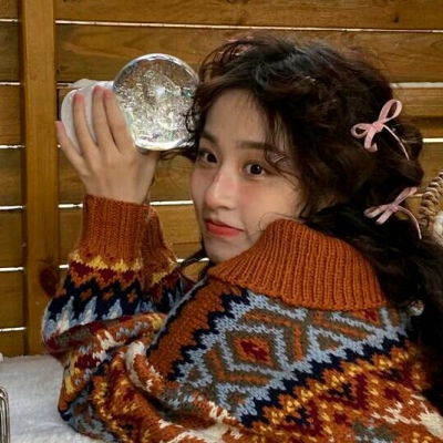 贵州伴游女生郑晓涵的资料