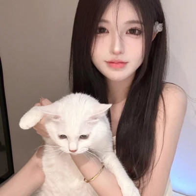 贵州伴游女生陈露晞的资料
