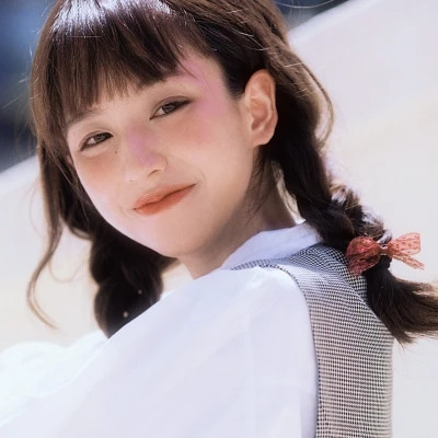 贵州伴游女生郑晓晴的资料