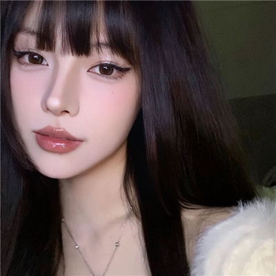 贵州伴游女生钟晚意的资料