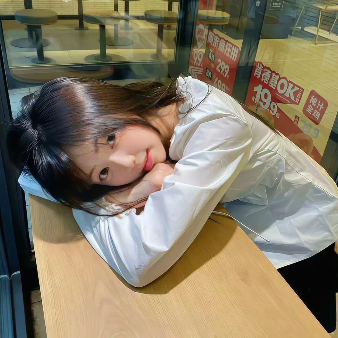 贵州伴游女生沈雨晴的资料